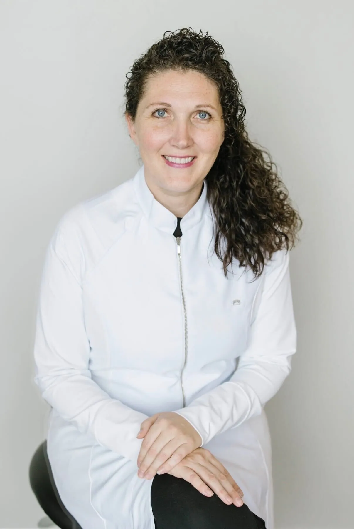 Shelley Brown headshot